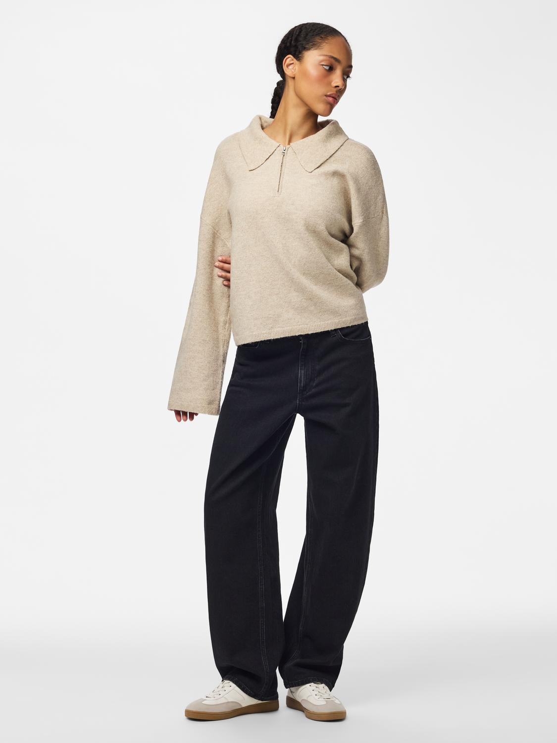model_shot-front_full